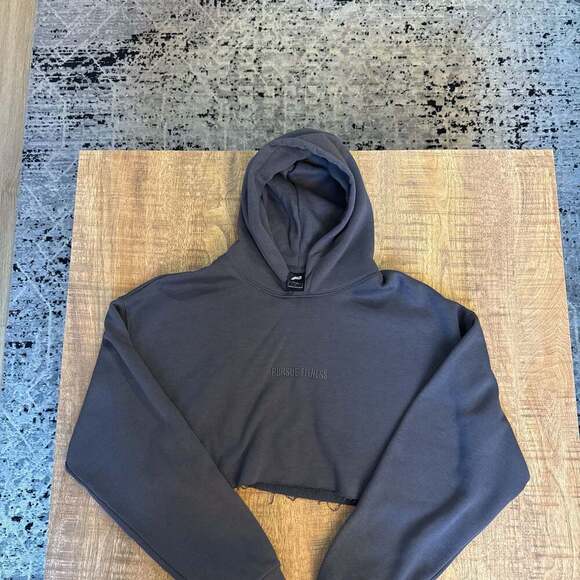 Pursue Fitness Cropped Workout Hoodie in Dark Washed Pink - Picture 2 of 6